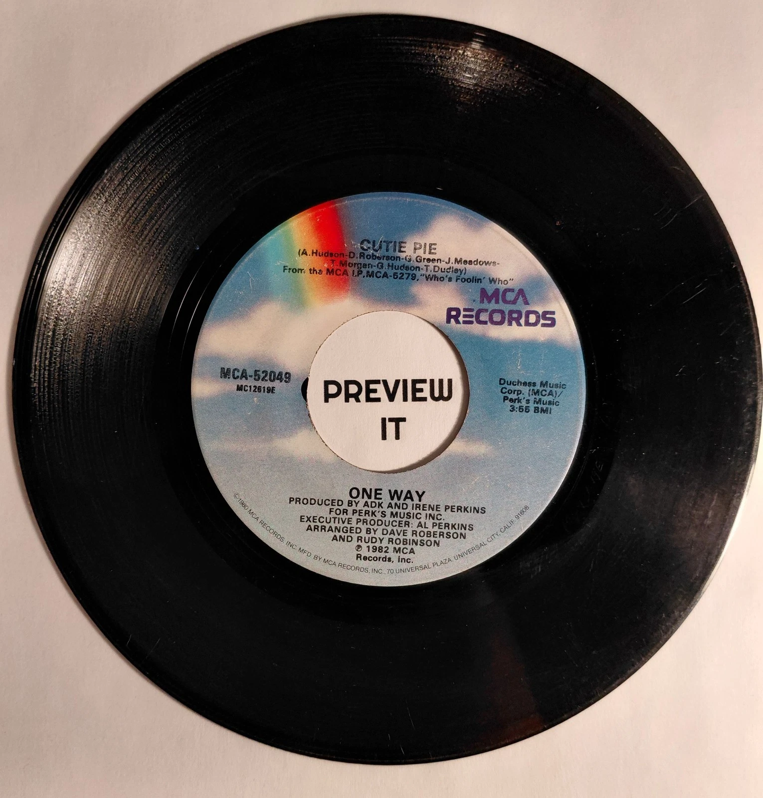 ONE WAY - 45 RPM 7" VINYL RECORD - CUTIE PIE / GIVE ME ONE MORE CHANCE - MCA 1982